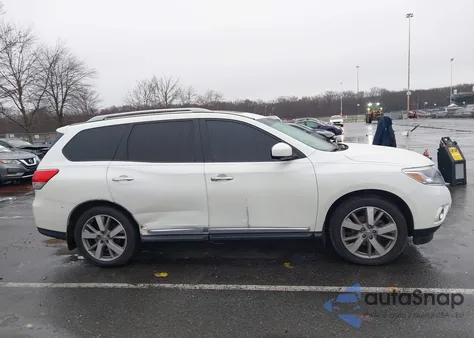 2016 Nissan Pathfinder Platinum из США, поврежденный, VIN 5N1AR2MM3GC643904